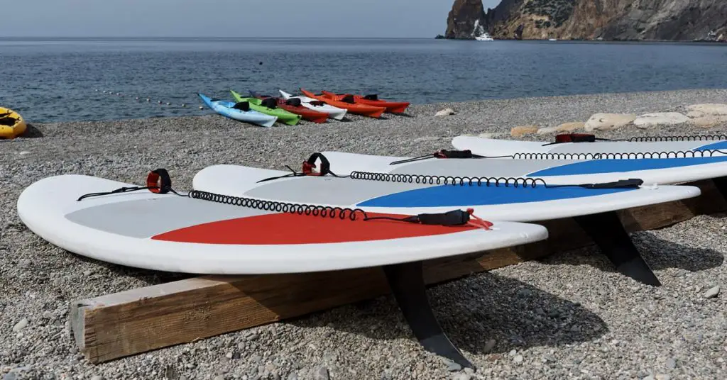 How to store a stand up paddle board