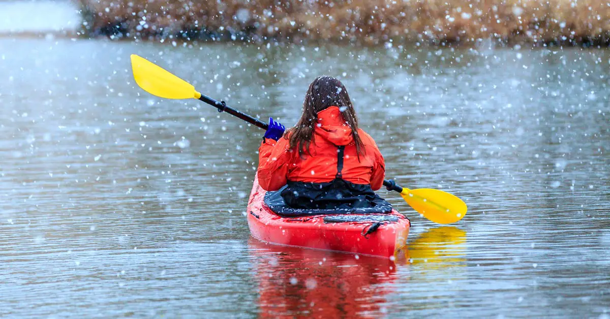 what to wear for kayaking